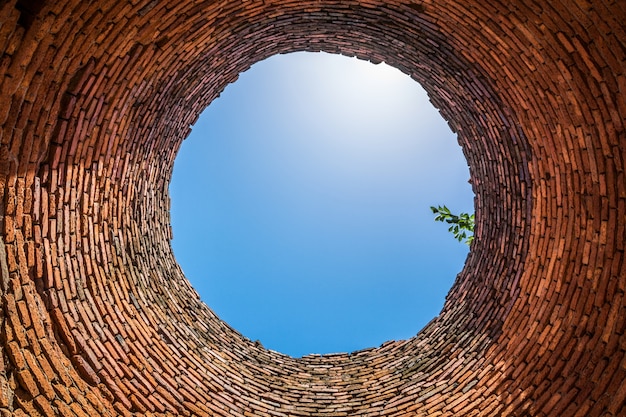 Jak wentylatory dachowe mogą poprawić efektywność energetyczną Twojego domu?