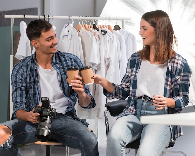Jak personalizowane gadżety reklamowe mogą wzmocnić więź z klientem?